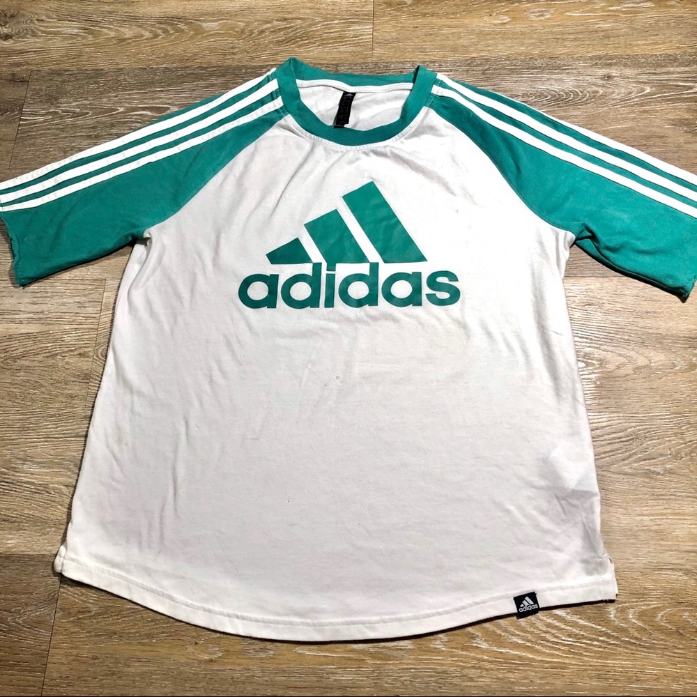 Adidas Tee Size Large 3 Stripes